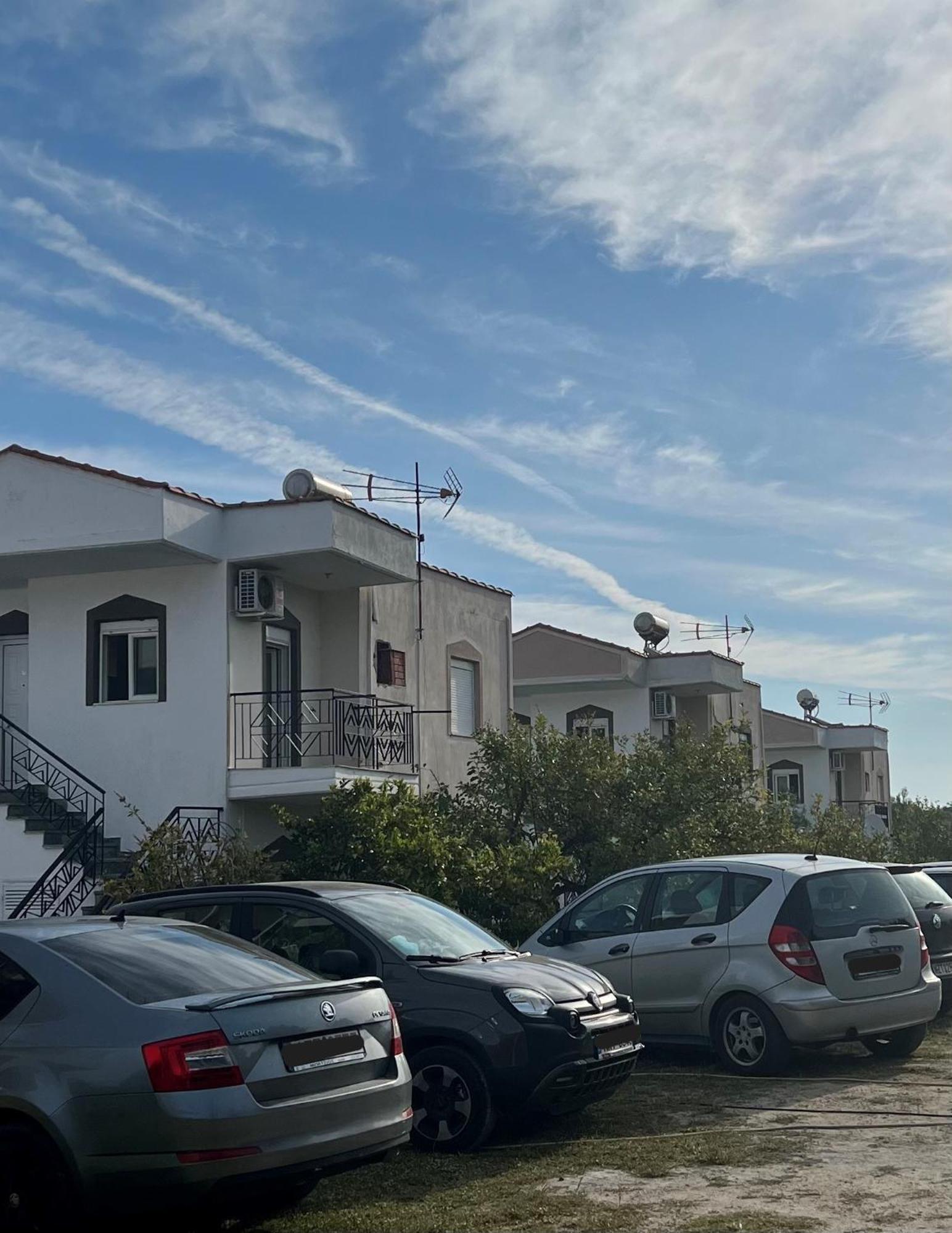 Deres Apartments Hanioti Exterior foto
